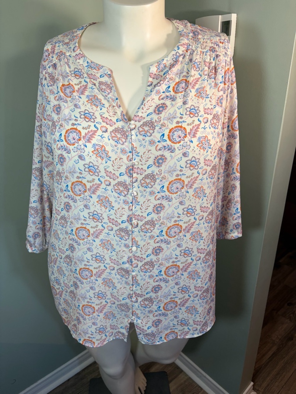 45. Rose + Olive Women’s White Floral Button-Front Blouse - Multi Color